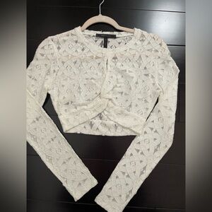 BCBG  TAELOR women ‎ long sleeve lace crop top- xs